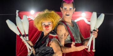 Projeto Comicidade em Foco promove espetáculos e número de palhaçaria na Universidade das Artes