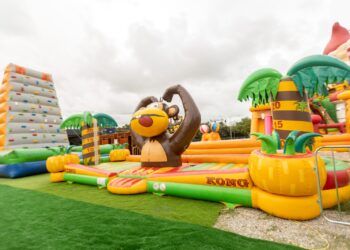Últimos dias: maior parque de infláveis do mundo fica em Fortaleza até dia 25 de fevereiro