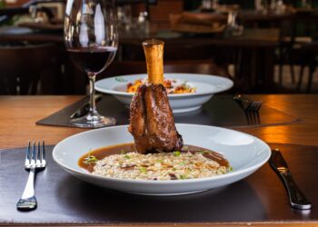 Vitelo a lagosta: conheça as receitas de risoto do Cortile Ristorante 