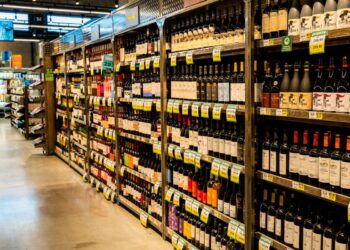 Descubra como se refrescar no verão com cinco rótulos de vinhos ideais para a estação