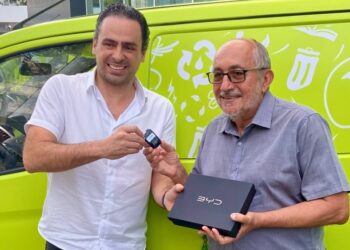 Grupo Carmais realiza entrega de vans elétricas à Cagece