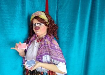 Projeto Comicidade em Foco promove espetáculo “Madame Tramelus” na Universidade das Artes