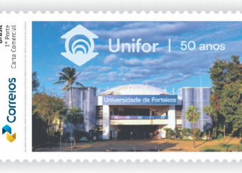 Selo e carimbo dos Correios celebram os 50 anos da Universidade de Fortaleza