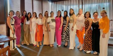 Diretora do Grupo Atitude Serviços, Lais Soares realiza almoço especial com clientes em comemoração ao Dia da Mulher