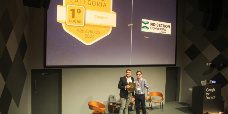 RD Station Conversas ganha premiação no B2B Awards 2024 