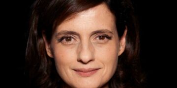 Cimento Apodi realiza evento com a participação da atriz Denise Fraga sobre a humanização das relações