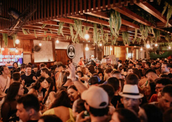 Casas de show do Grupo Austin garantem pagode e clássicos do sertanejo para público da capital