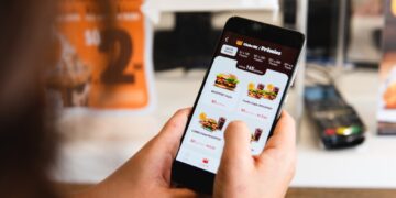 Clube BK completa 3 anos e quem ganha o presente é o cliente!