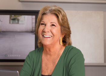 Cerbras celebra empoderamento feminino na indústria de porcelanatos 