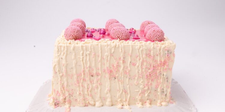 Nos 65 anos da Barbie no Brasil, Sodiê Doces junto à Mattel, lança seis produtos da boneca mais famosa do mundo