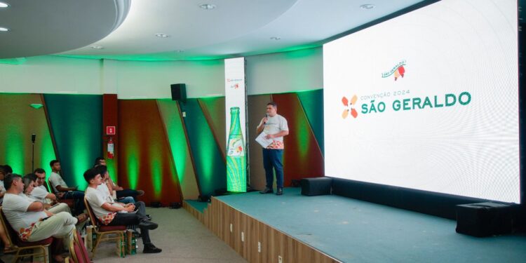 Cajuína São Geraldo é o 2º refrigerante mais vendido no Ceará, segundo dados da Scanntech