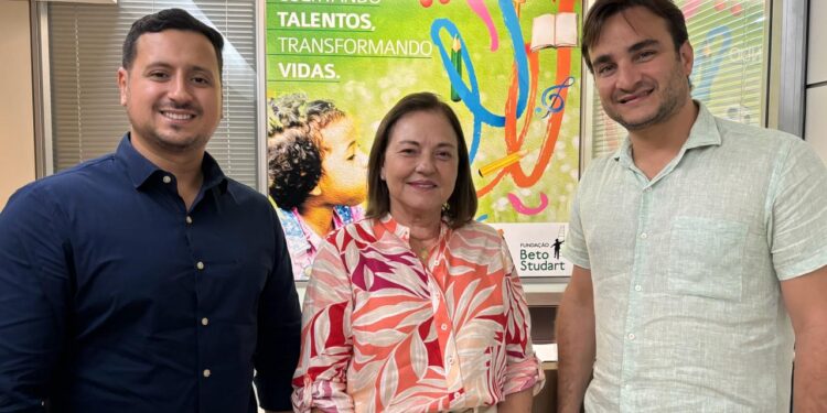 Homenagens na posse da AJE Fortaleza