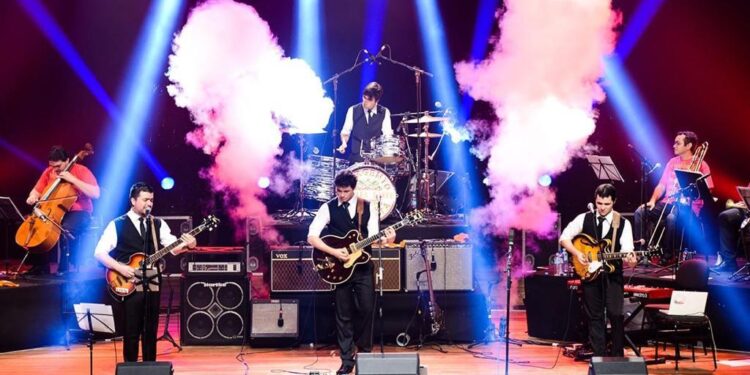 Banda Sargento Pimenta se apresenta no Terrazo Shopping