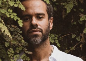 Marcelo Jeneci realiza show gratuito no RioMar Fortaleza nesta sexta-feira (3) 