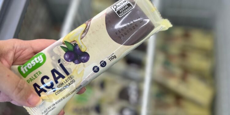 Frosty lança paleta sabor açaí com leite condensado