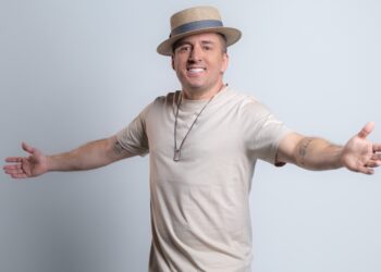 Tony Guerra grava DVD com show “Sacode Inesquecível” no Estacionamento do RioMar Fortaleza  