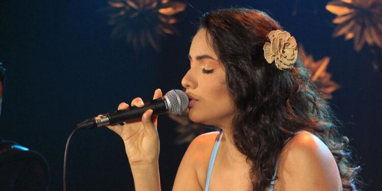 RioMar Kennedy celebra Dia das Mães com show de humor, apresentações musicais e campanha promocional