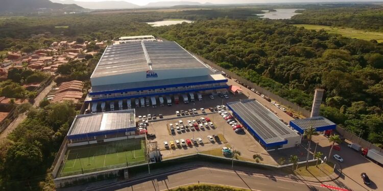 Crescimento da indústria da construção civil e do mercado imobiliário estimula melhoria no comércio de materiais de construção