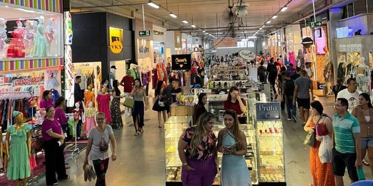 Campanha ‘Mergulhe nas Férias com o Centro Fashion’ tem expectativa de aumento de 30% no fluxo de pessoas durante o mês de julho