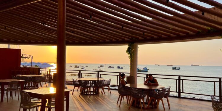 Iate Plaza Hotel: opção ideal para passar as férias em Fortaleza