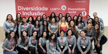 ArcelorMittal recebe estagiárias em programa exclusivo para mulheres em Engenharia