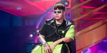 Rogerinho celebra mudança de nome nas plataformas digitais