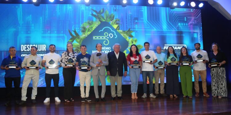 Fetrans anuncia nove empresas cearenses do transporte como vencedoras da 21º edição do Prêmio Melhoria da Qualidade do Ar e homenageia empresário Erivaldo Arraes com comenda Destaque Ambiental