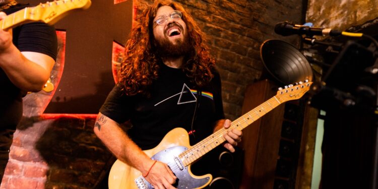 Final de semana de muito rock na Vila Azul do Mar, no Beach Park