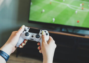 Universidade de Fortaleza inaugura sala de e-Futebol no campus