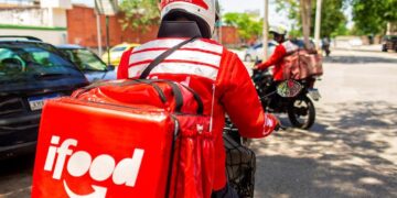 Efeito iFood: plataforma gerou mais de 900 mil postos de trabalho na economia em 2023, diz Fipe
