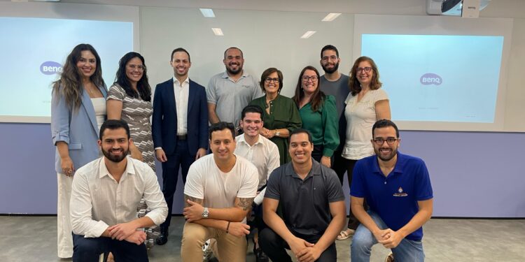 AJE Fortaleza realiza evento sobre governança corporativa com Adriana Bezerra