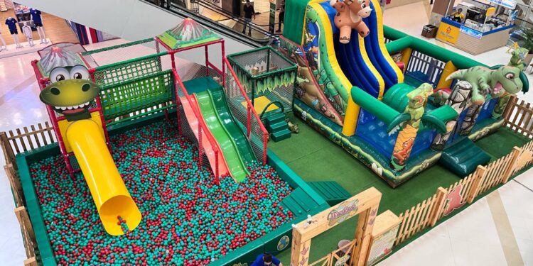 Últimos dias do Dino Park no Grand Shopping: atração infantil inspirada em dinossauros