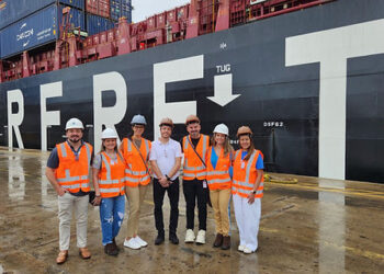 Diretoria da FTRADE visita navio “Douce France”, no Porto de Fortaleza