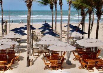 Novo beach club da Praia do Futuro está com vagas abertas para diversos cargos