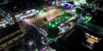 Carnaval de Paracuru 2025 encerra com recorde de público e impacto econômico de R$ 30 milhões