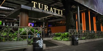 Com feijoada e chope em dobro, Sambô na Turatti recebe Samba Vadio e Berg & Grupo Só NaMoral