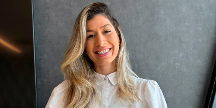 Dra. Emanuela Mendes à frente do Escritório Nelson Willians Advogados em Fortaleza