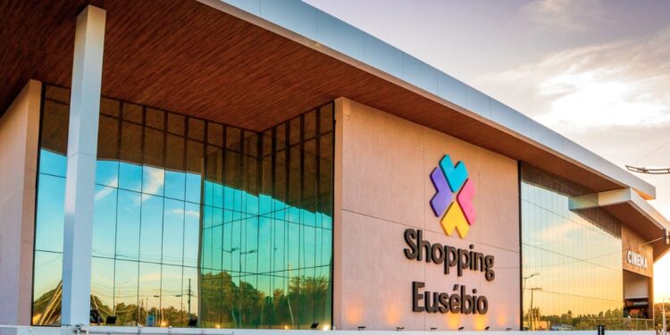 Shopping Eusébio divulga horários de funcionamento para o Carnaval 2026